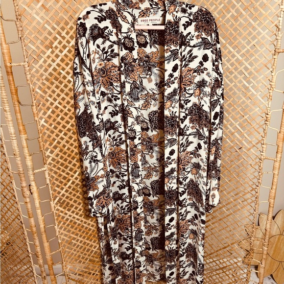 Free People Play it Cool Ivory / Cream Boho Kimono - Picture 12 of 14